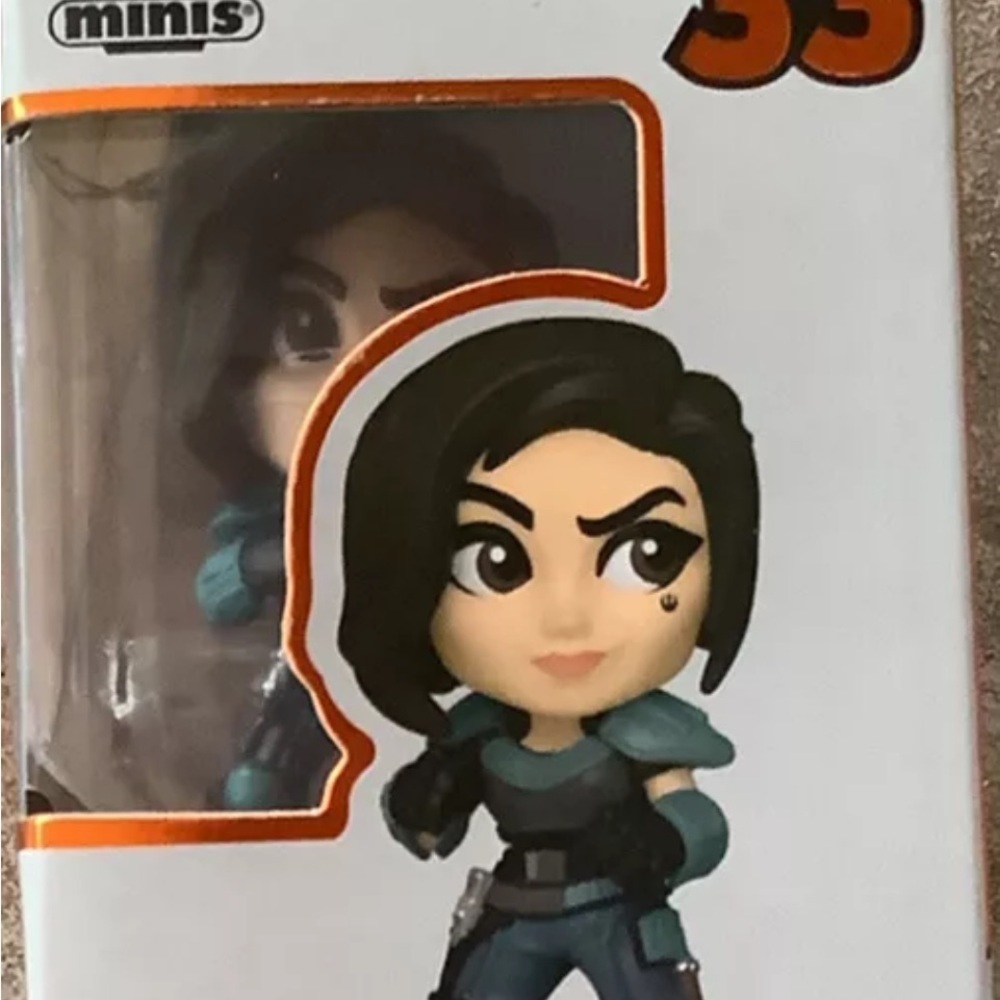 Funko Minis Star Wars Cara Dune Action Figure - Black, Blue, Brown - Picture 2 of 2